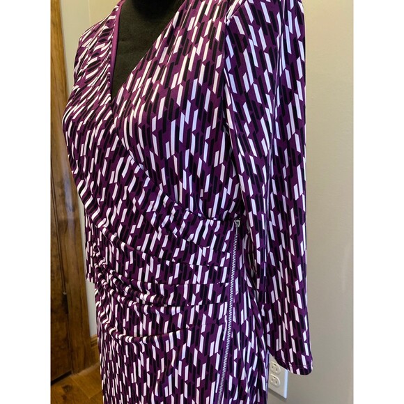 41 Hawthorn Dress Plum Purple Pattern Size large Wrap Style w/ Stylish Zipper - Picture 4 of 12